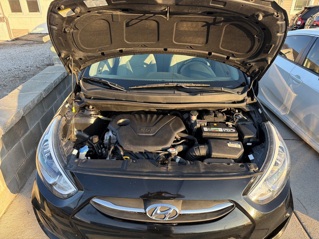 2017 Hyundai Accent Image 13