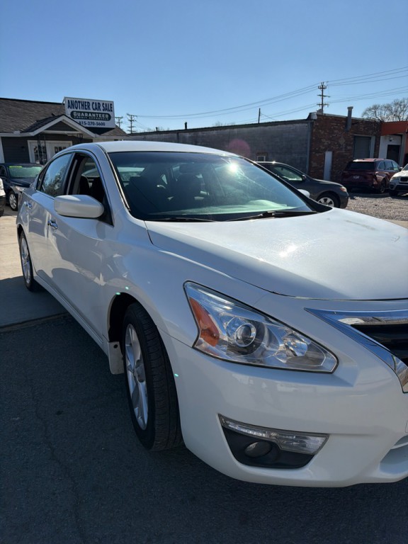 2015 Nissan Altima Image 2