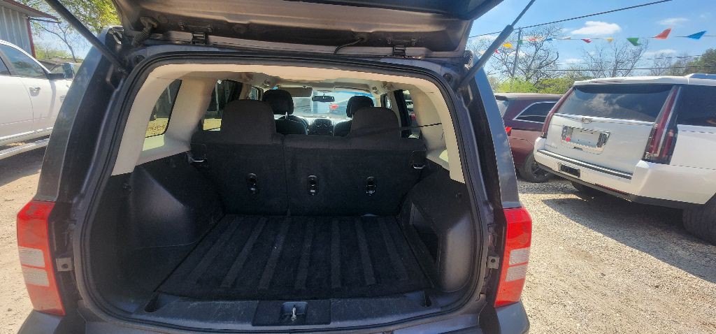 2016 Jeep Patriot Image 9