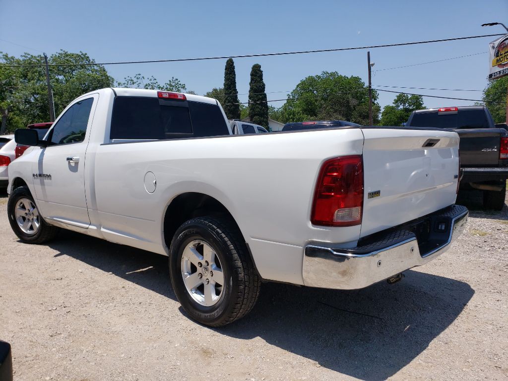2012 Dodge Ram 1500 Image 2
