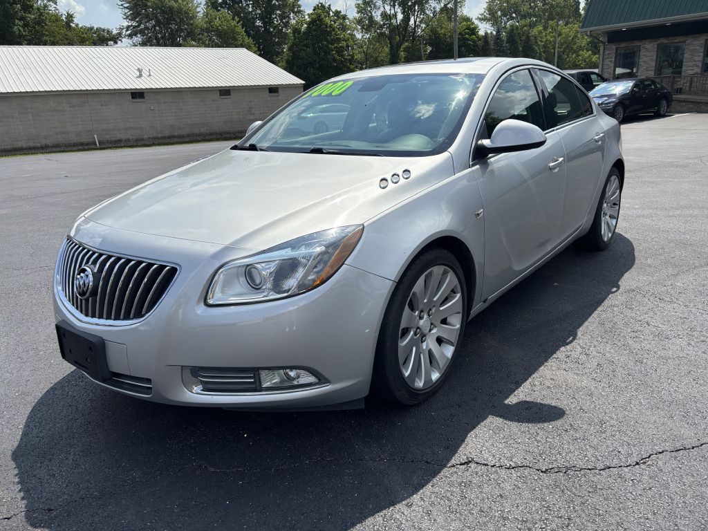 2011 Buick Regal Image 1