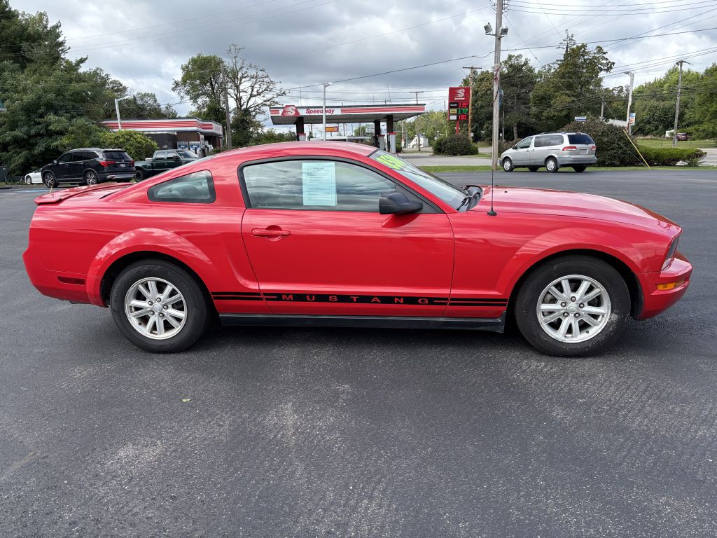 2008 Ford Mustang Image 4
