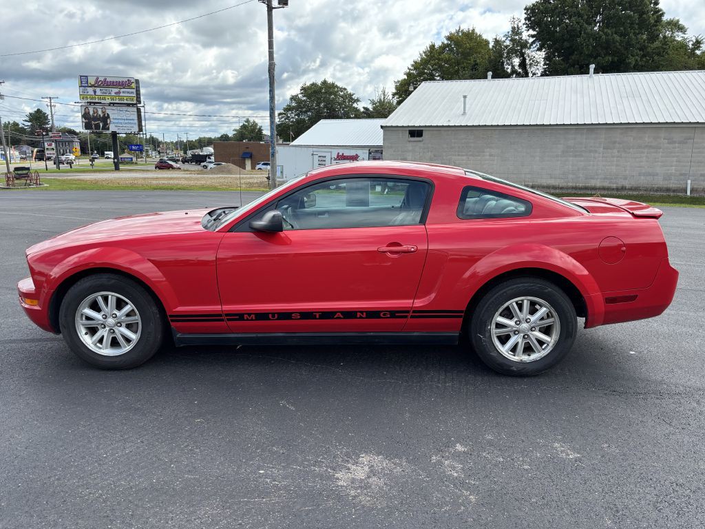 2008 Ford Mustang Image 8