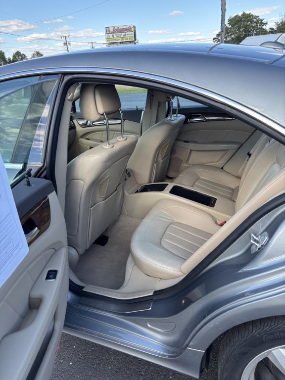 2013 Mercedes-Benz CLS-Class Image 10