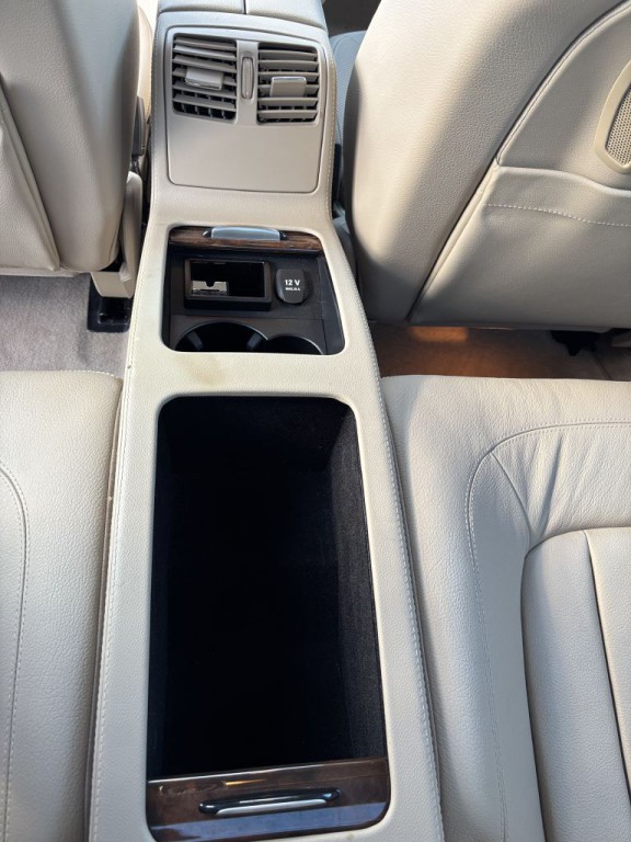 2013 Mercedes-Benz CLS-Class Image 19