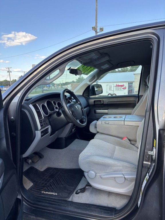 2011 Toyota Tundra Image 9