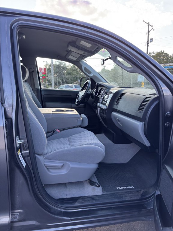 2011 Toyota Tundra Image 11