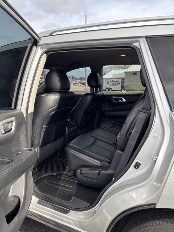2020 Nissan Pathfinder Image 10