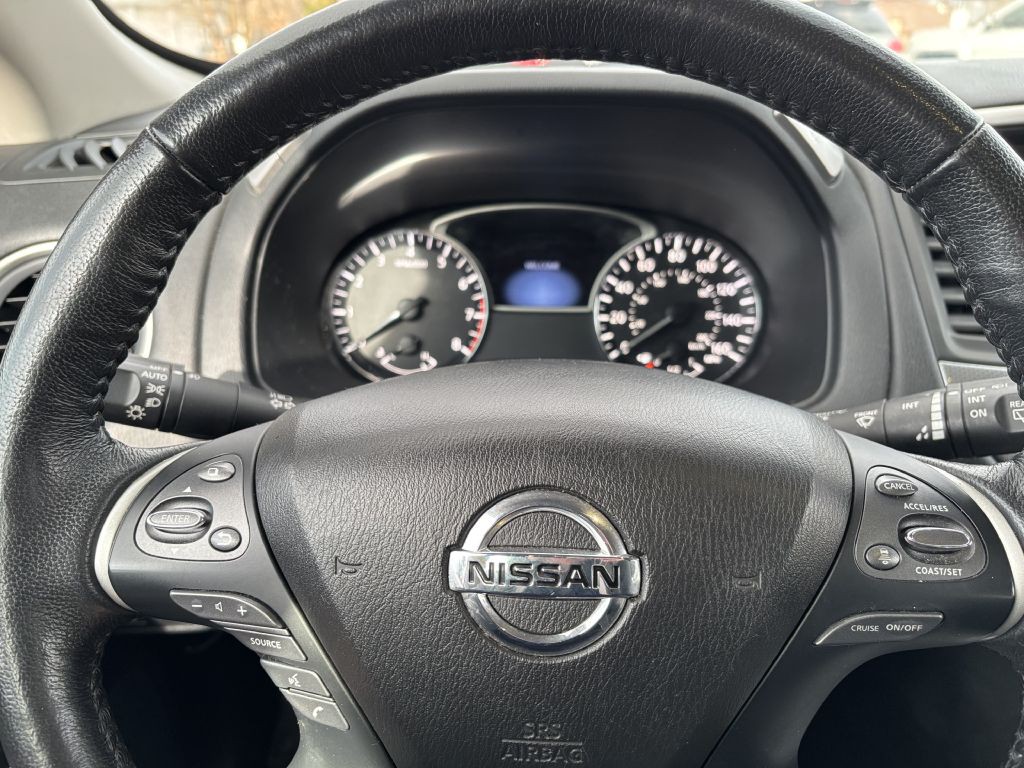 2020 Nissan Pathfinder Image 16