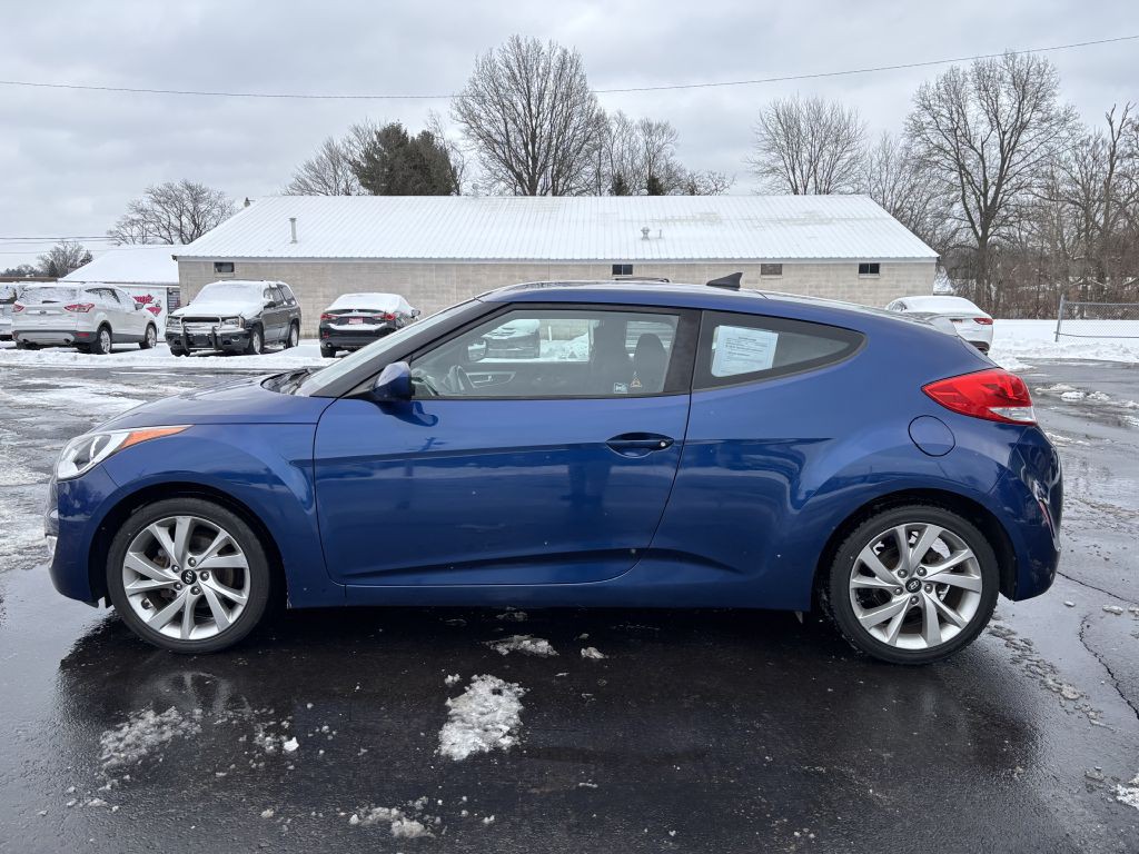 2017 Hyundai Veloster Image 8