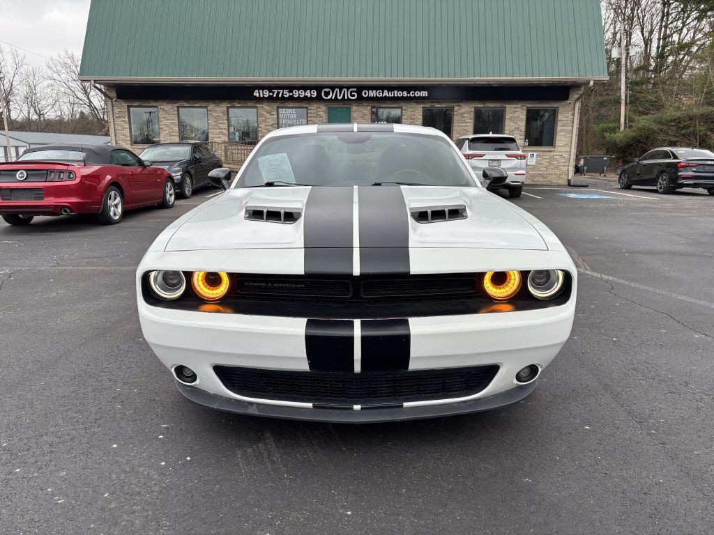 2017 Dodge Challenger Image 2