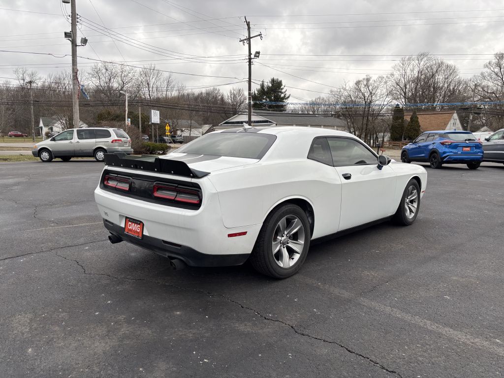 2017 Dodge Challenger Image 5