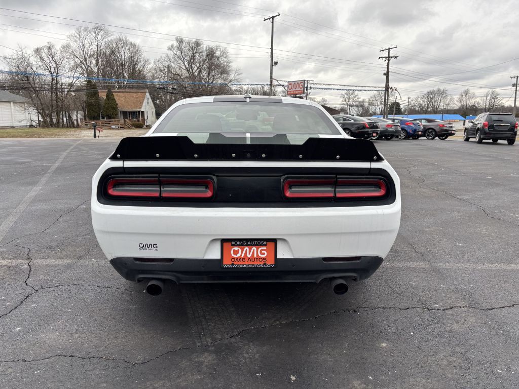 2017 Dodge Challenger Image 6