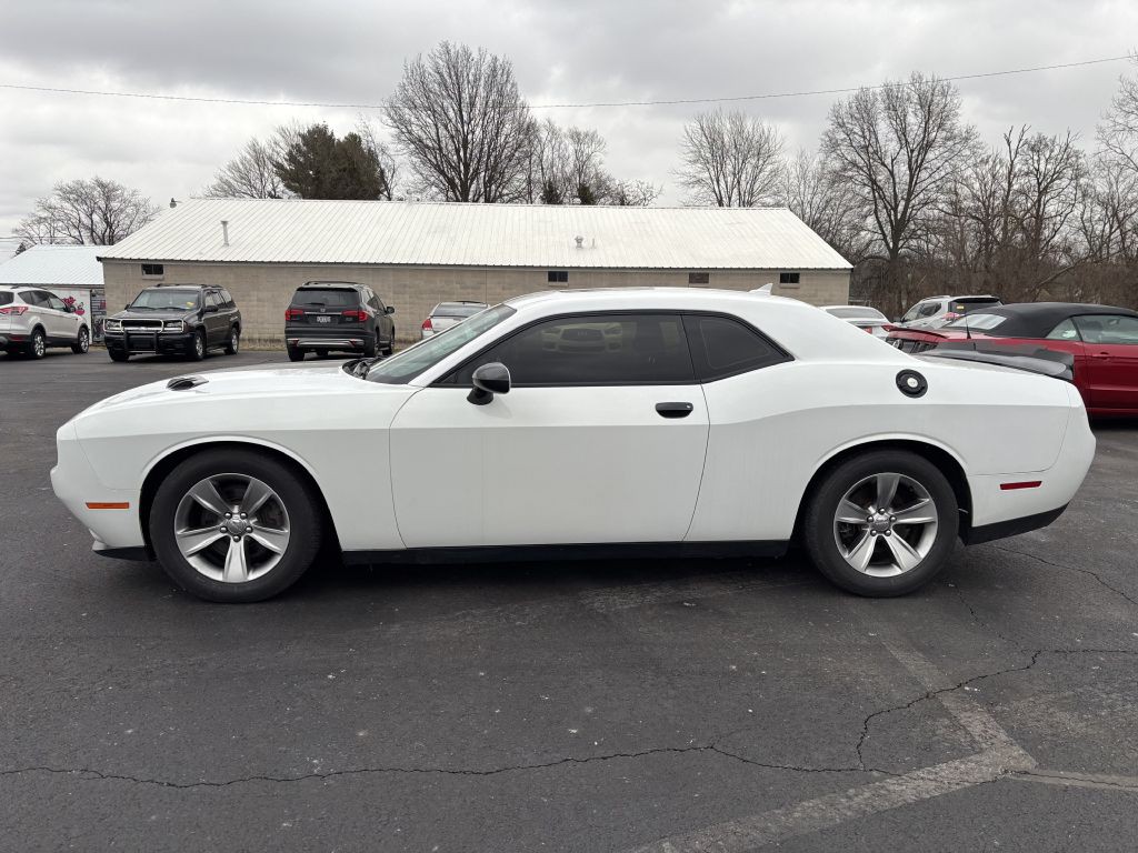 2017 Dodge Challenger Image 8