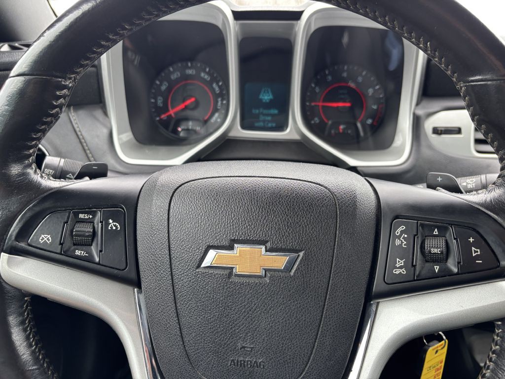 2015 Chevrolet Camaro Image 13