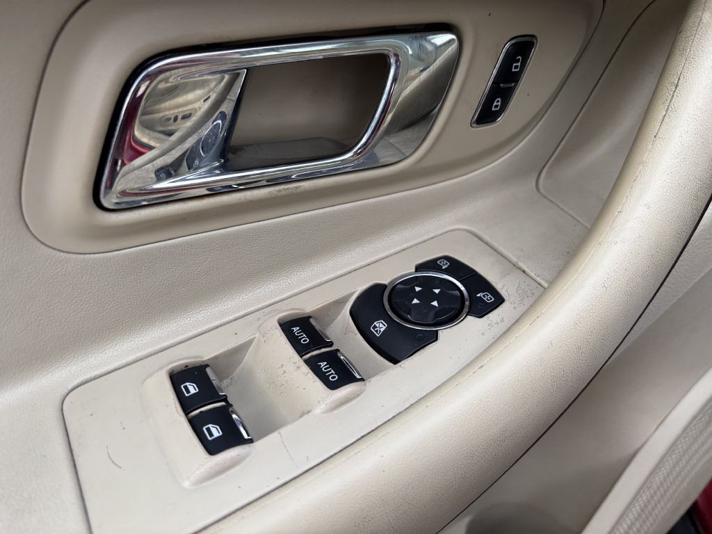 2015 Ford Taurus Image 14