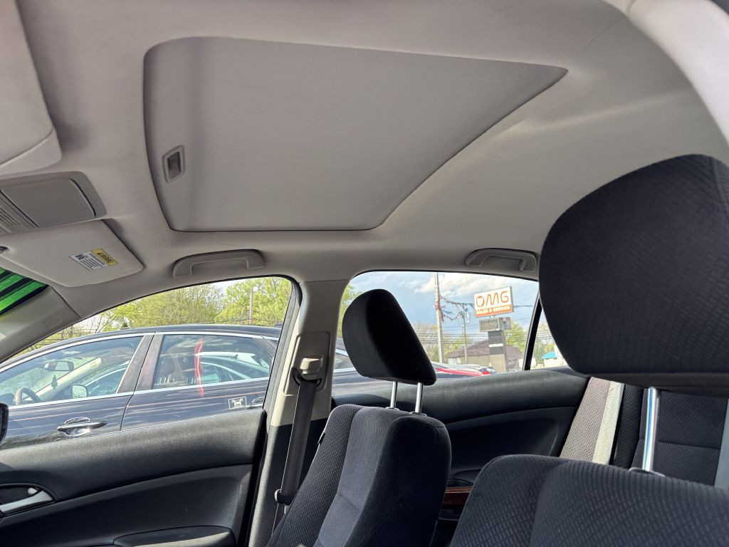 2012 Honda Accord Image 16