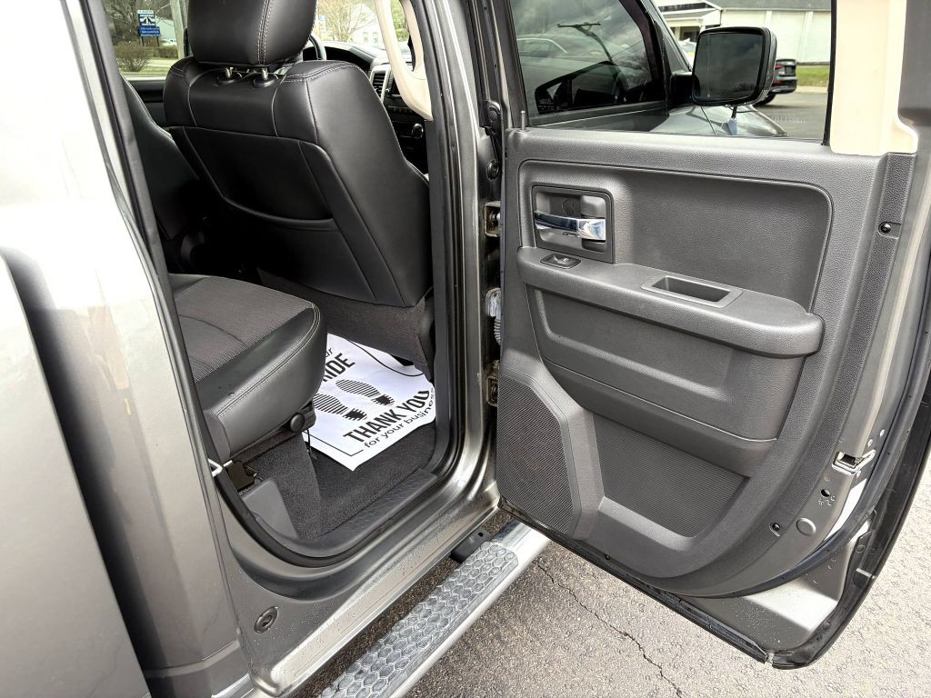 2011 Dodge Ram 1500 Image 12