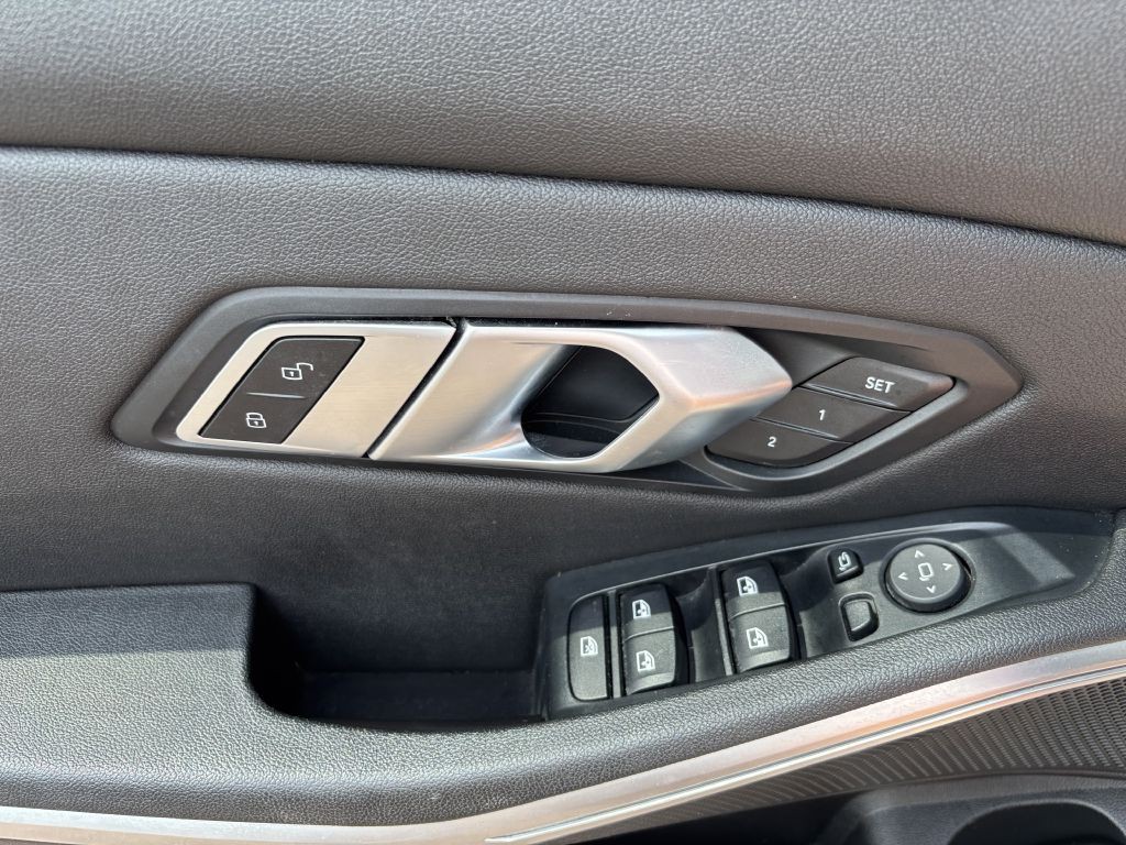 2021 BMW 3 Series Image 14