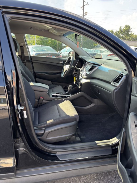 2017 Hyundai Tucson Image 11