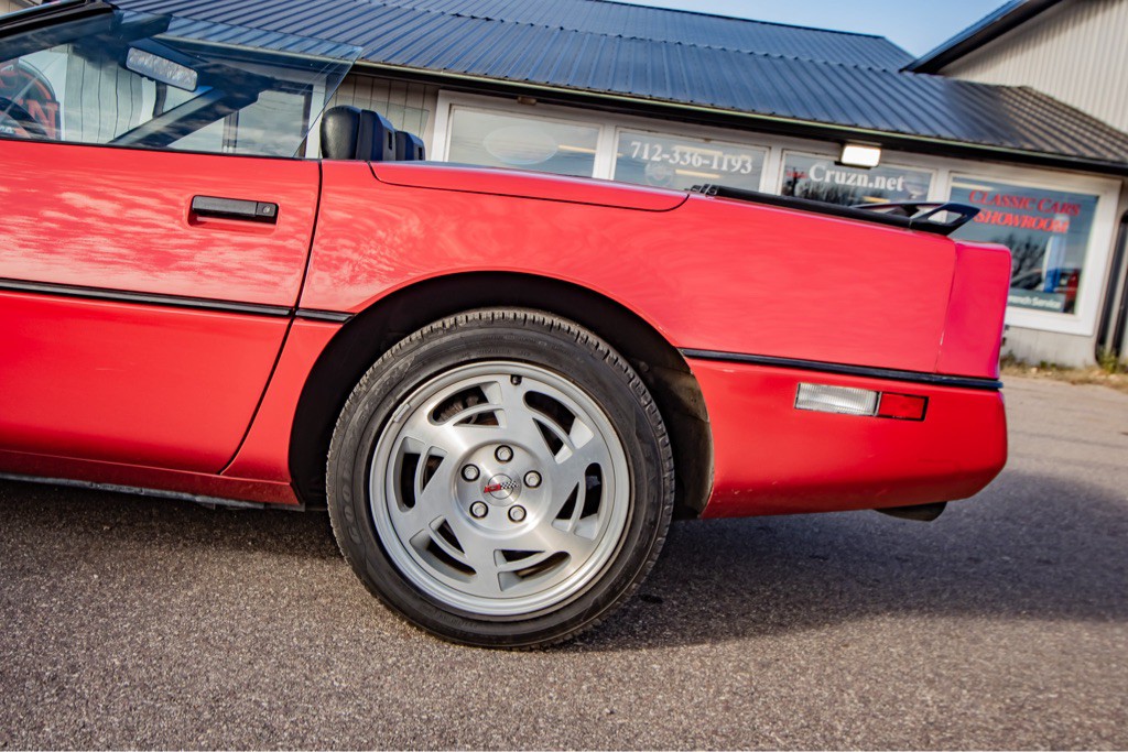 1990 Chevrolet Corvette Image 45