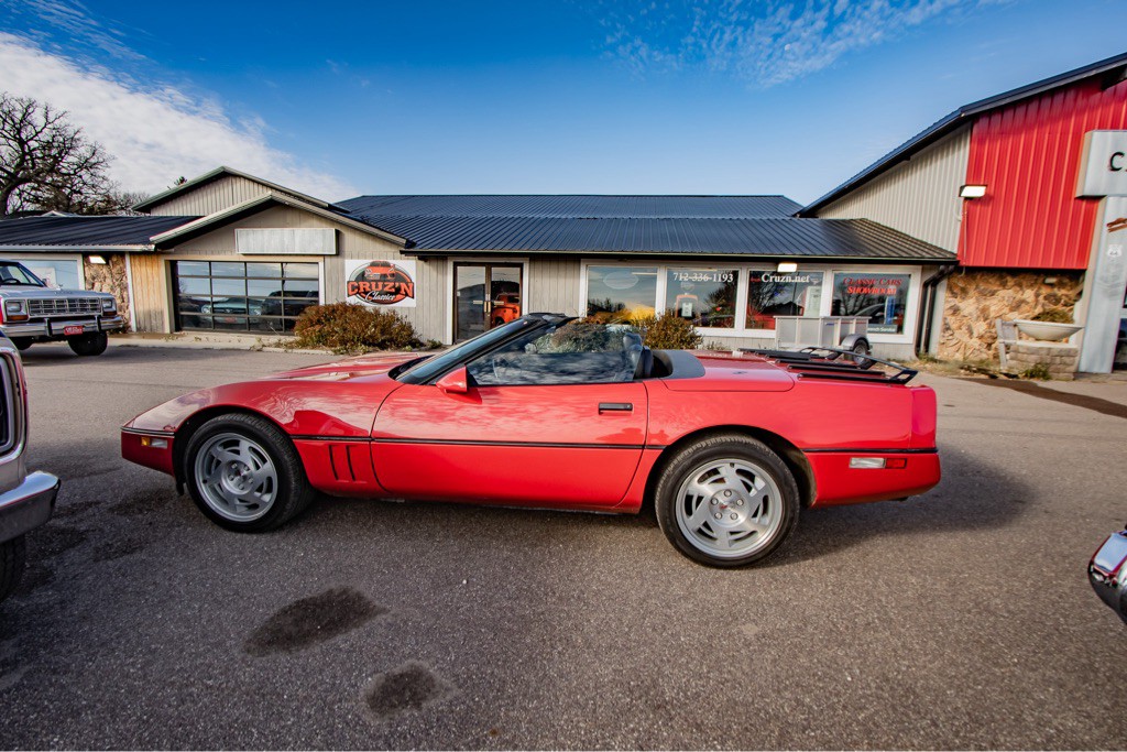 1990 Chevrolet Corvette Image 1