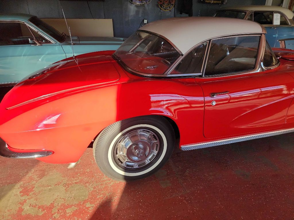 1962 Chevrolet Corvette Image 13