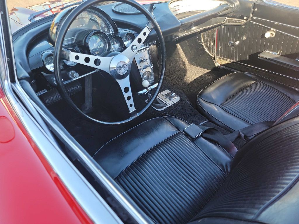 1962 Chevrolet Corvette Image 38