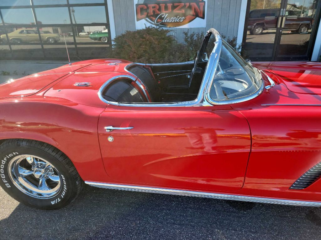 1962 Chevrolet Corvette Image 9