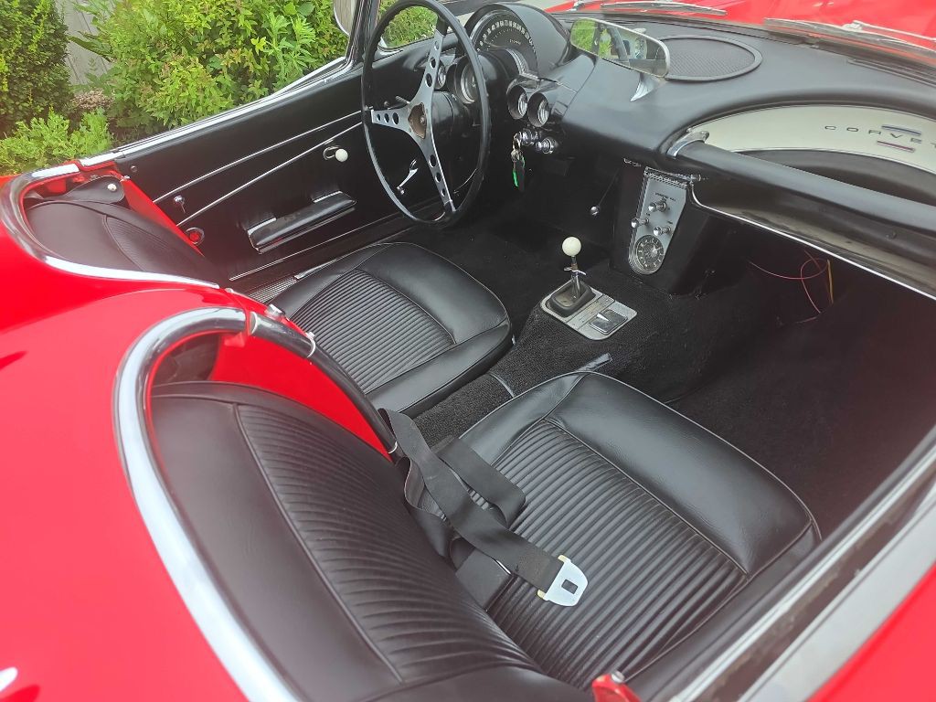 1962 Chevrolet Corvette Image 75