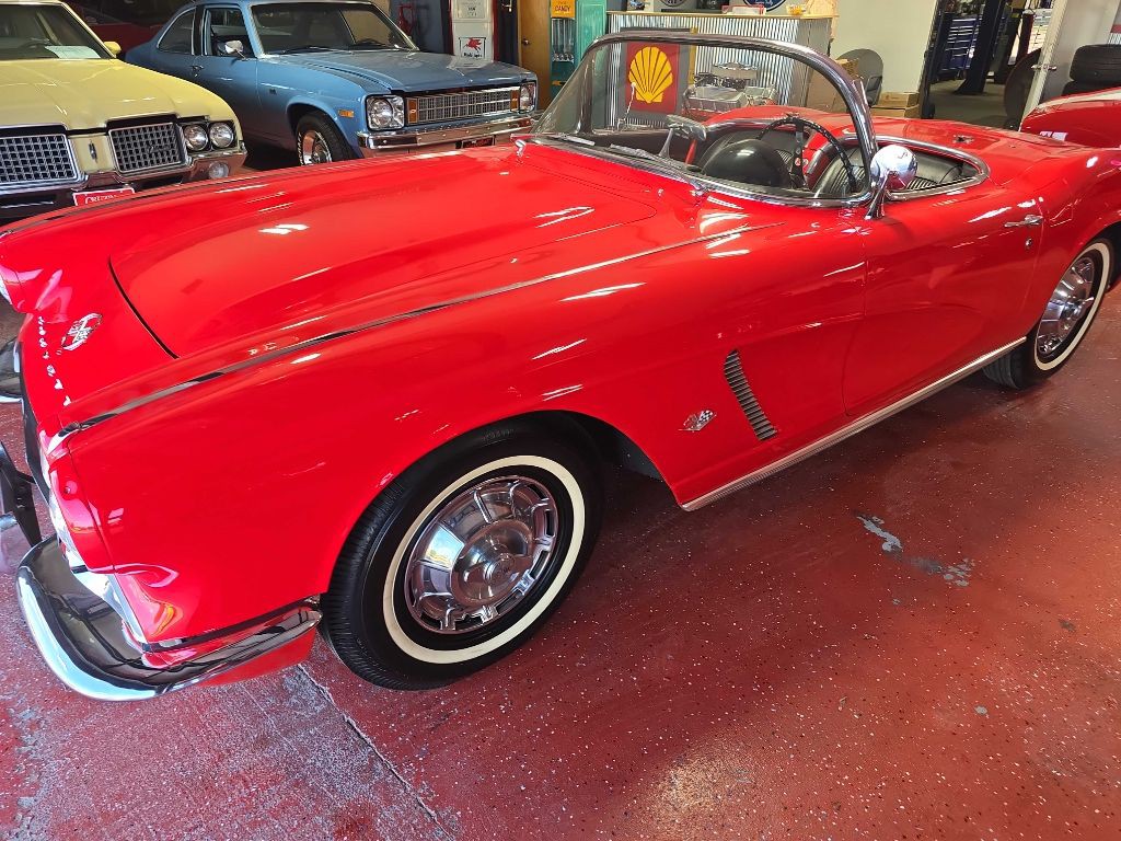 1962 Chevrolet Corvette Image 2
