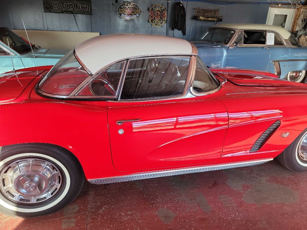 1962 Chevrolet Corvette Image 4