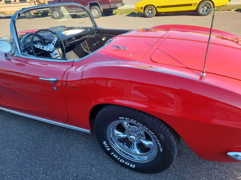 1962 Chevrolet Corvette Image 23