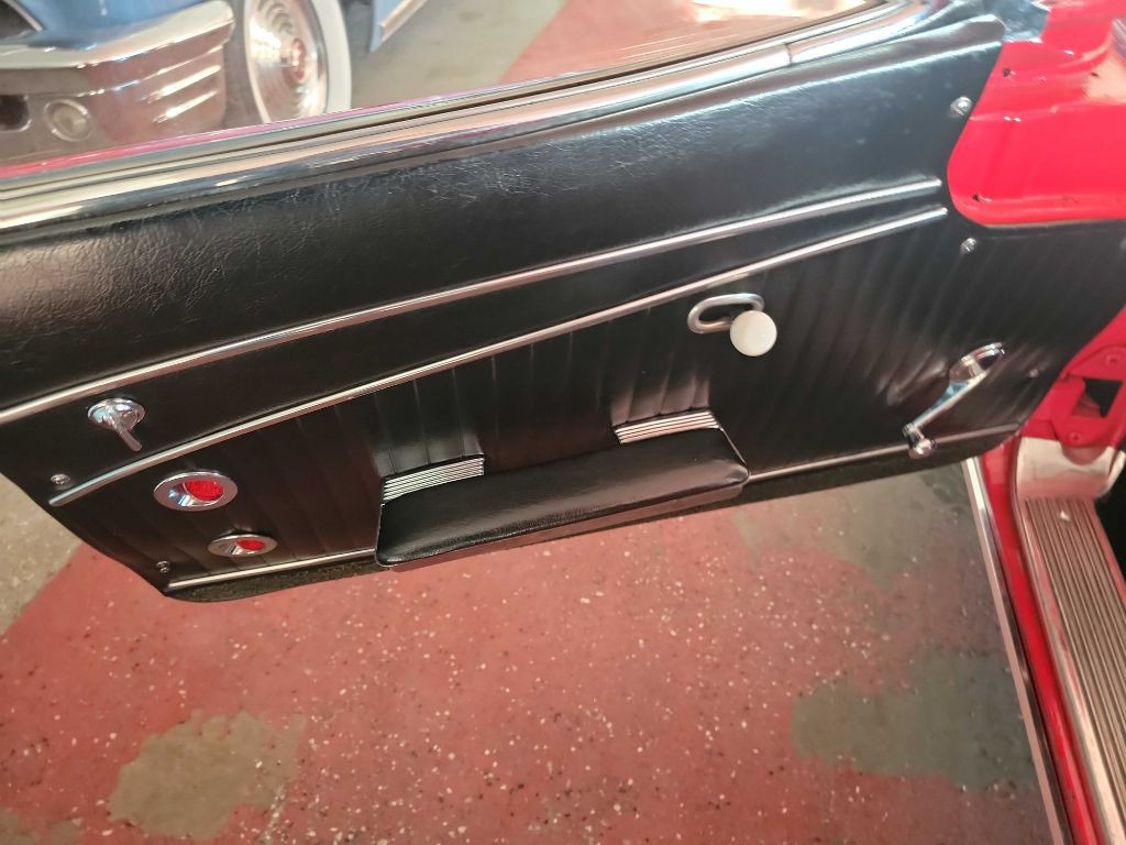 1962 Chevrolet Corvette Image 28