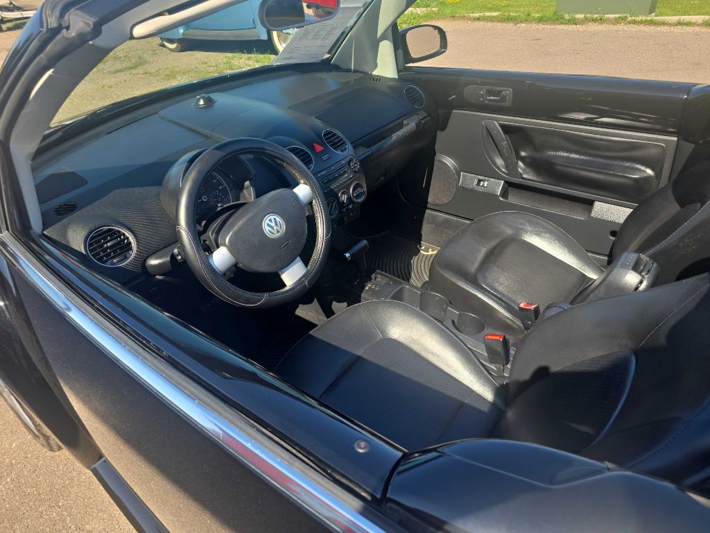 2008 Volkswagen Beetle Image 30