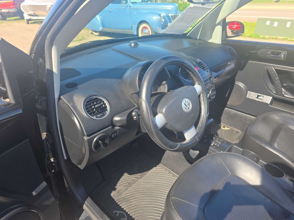 2008 Volkswagen Beetle Image 33