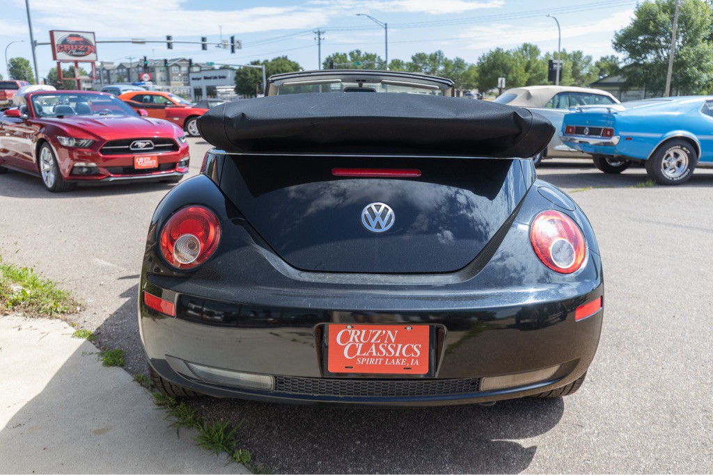 2008 Volkswagen Beetle Image 68