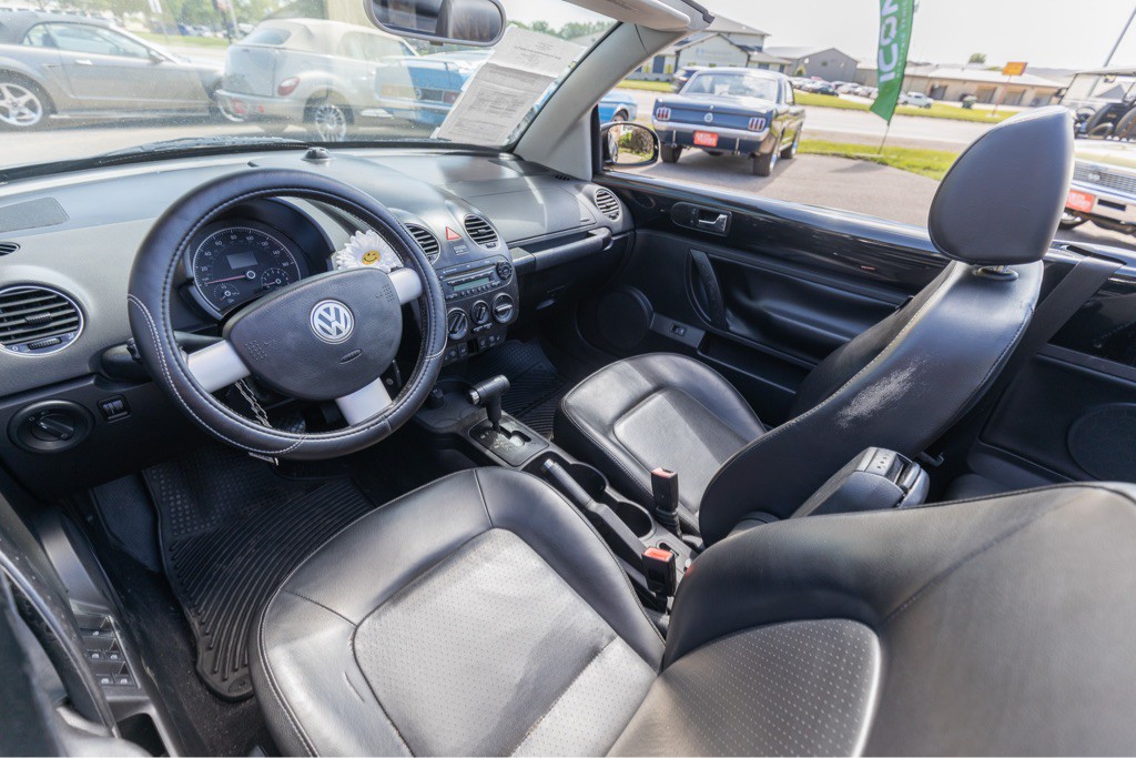 2008 Volkswagen Beetle Image 71