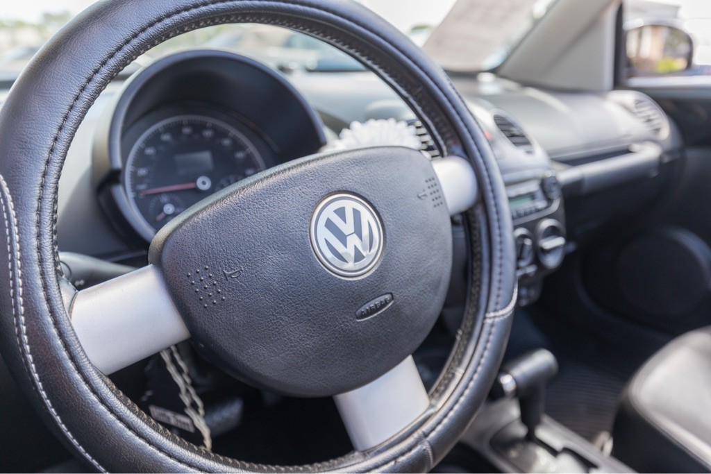 2008 Volkswagen Beetle Image 72