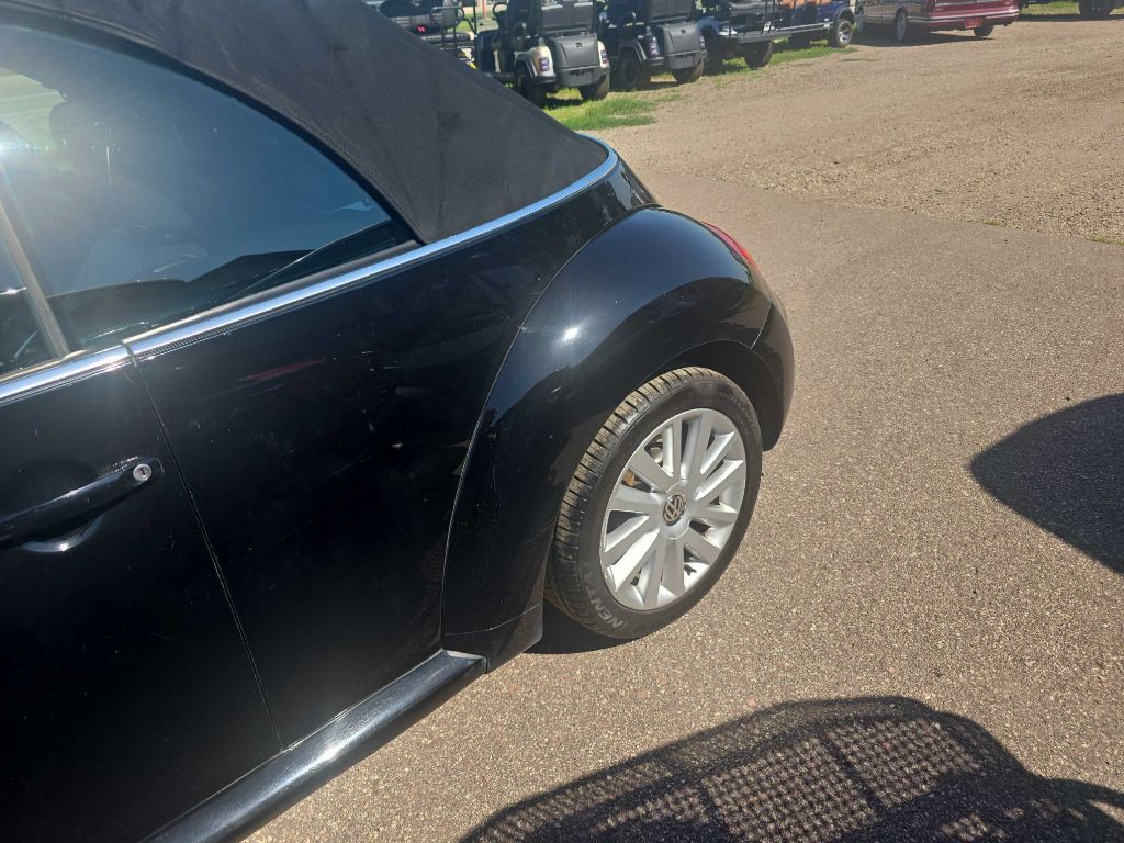 2008 Volkswagen Beetle Image 11