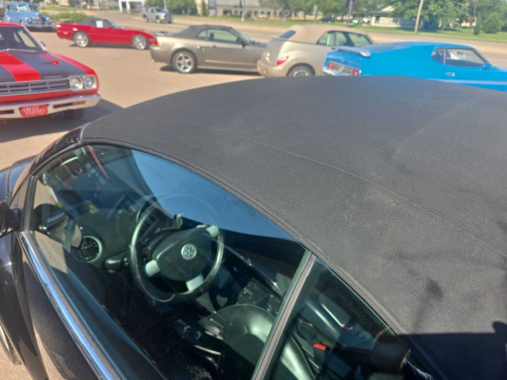 2008 Volkswagen Beetle Image 12