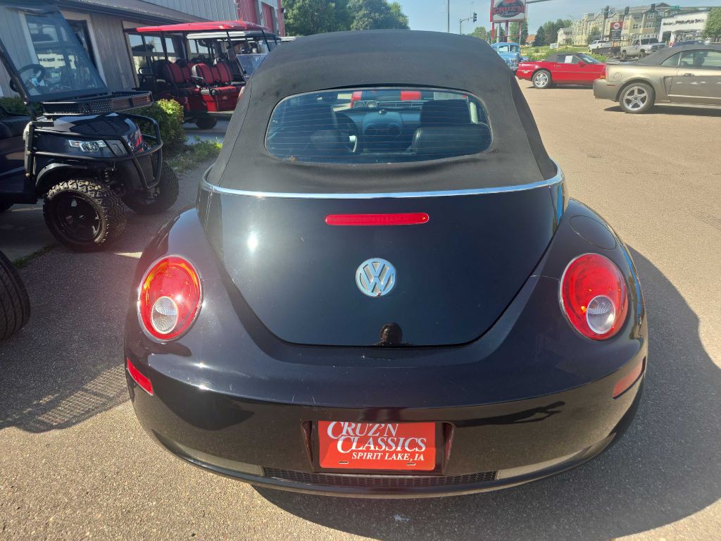 2008 Volkswagen Beetle Image 16