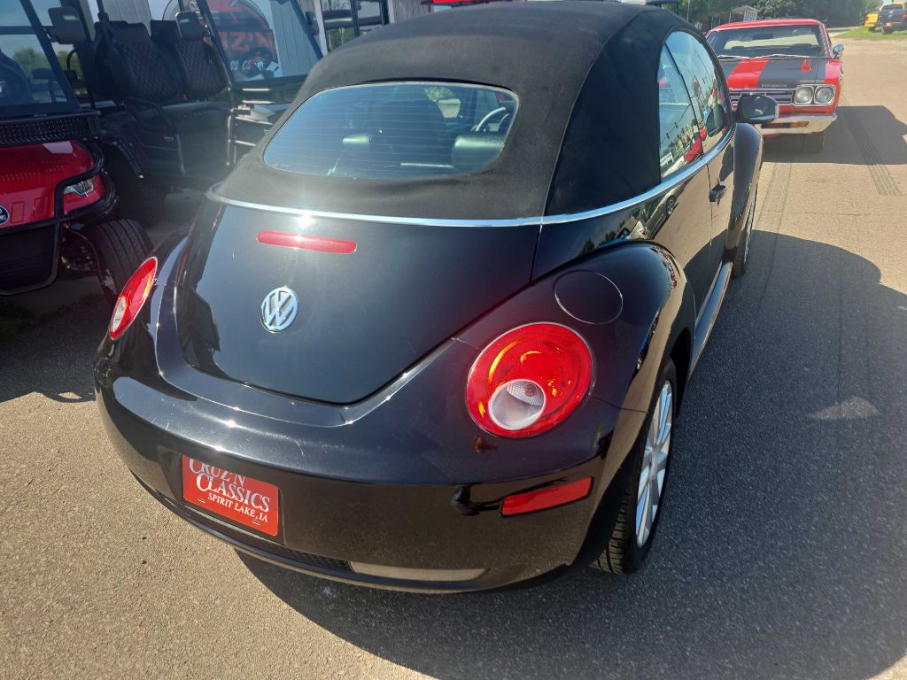 2008 Volkswagen Beetle Image 17