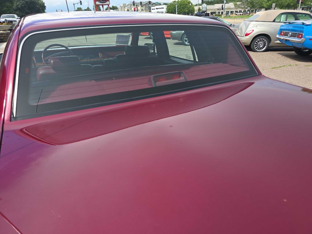 1993 Lincoln Town Car Image 14