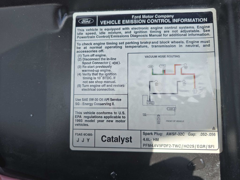 1993 Lincoln Town Car Image 25