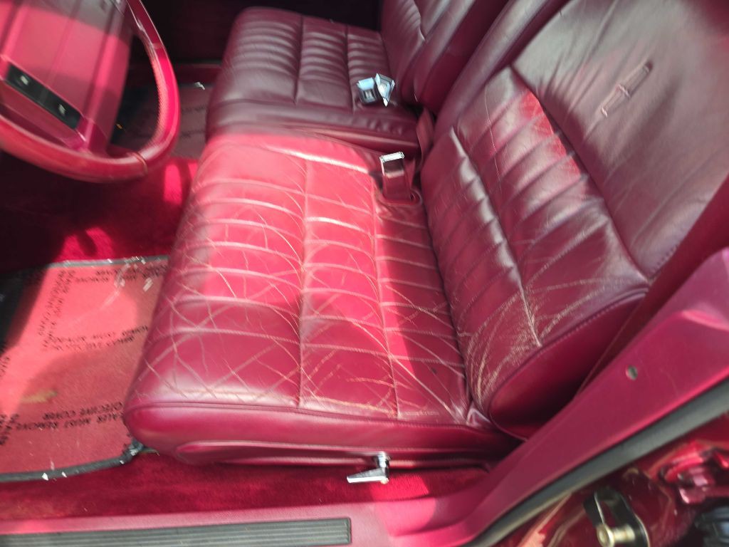 1993 Lincoln Town Car Image 32