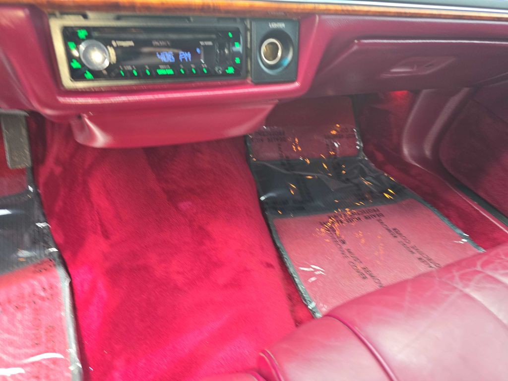 1993 Lincoln Town Car Image 41