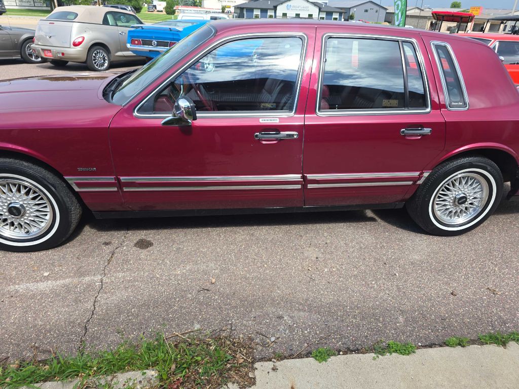 1993 Lincoln Town Car Image 50