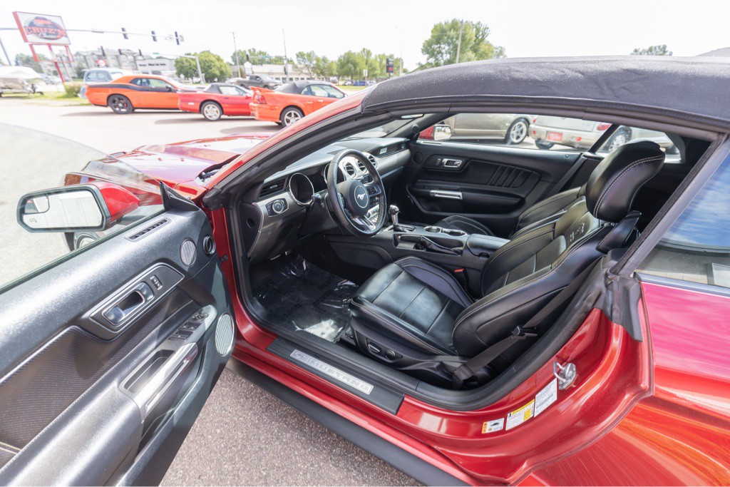 2015 Ford Mustang Image 70