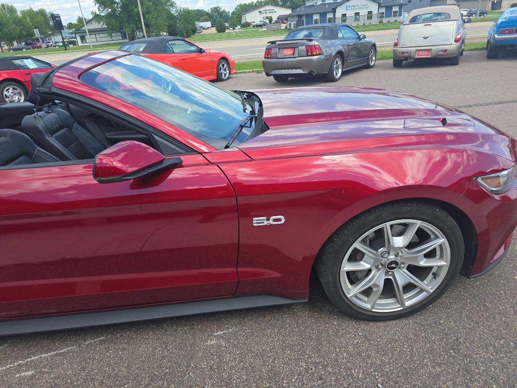 2015 Ford Mustang Image 22